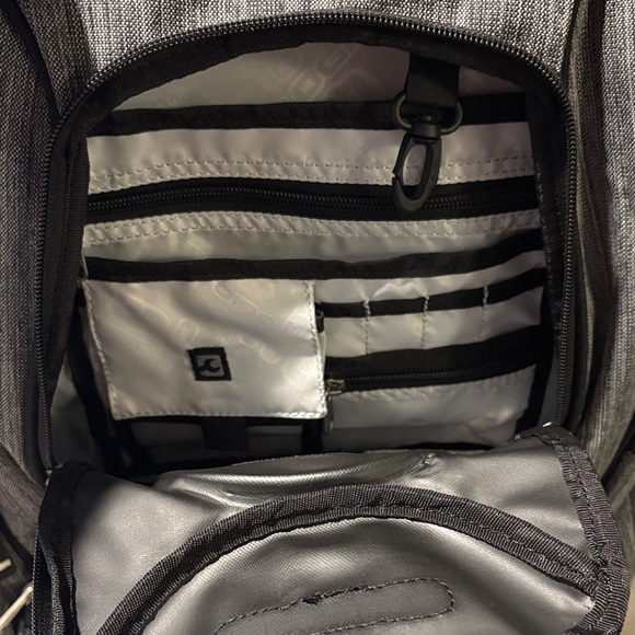 OGIO Charcoal Striped Men's Backpack - Picture 8 of 12